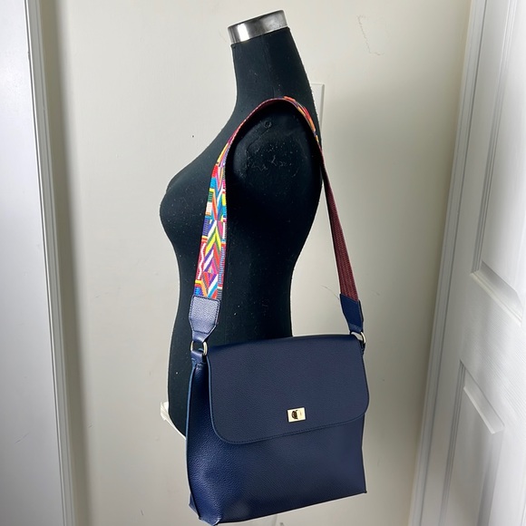 B B Girly Minimalist Shoulder Bag - Picture 3 of 11